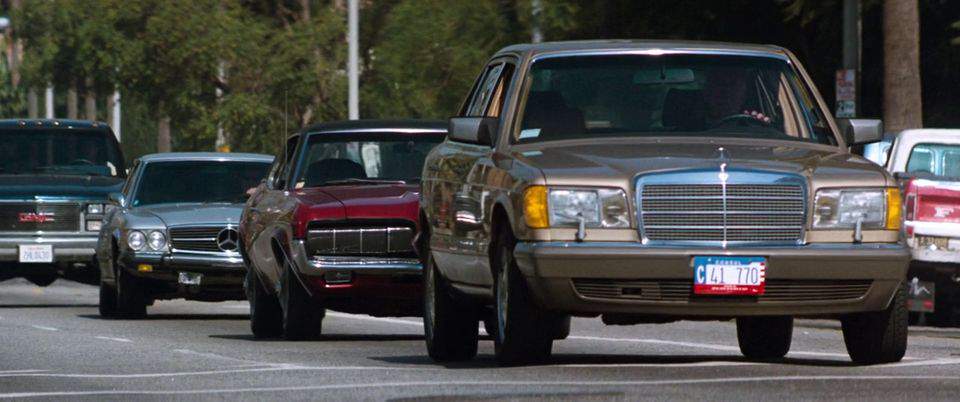 Mercedes-Benz 560 SEL