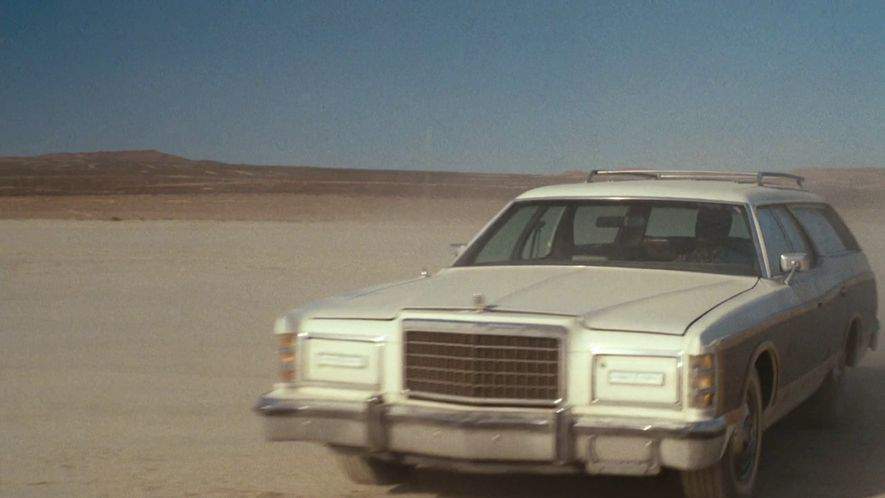 Ford LTD Country Squire