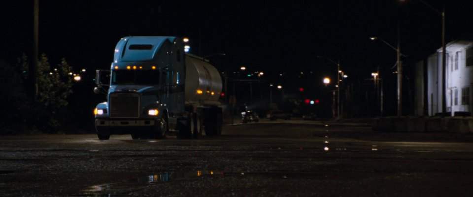 Freightliner FLD 112