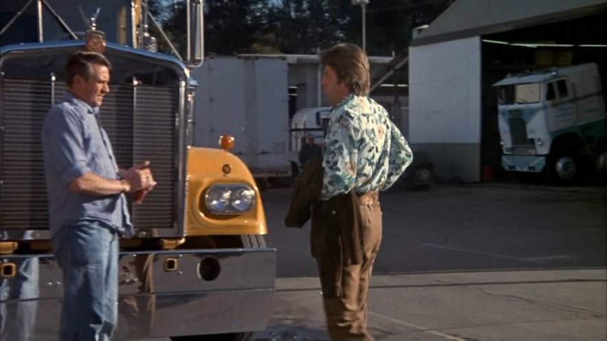 White-Freightliner WFT-8664T