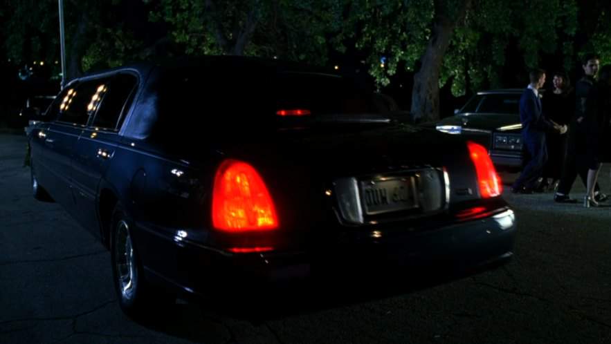 Lincoln Town Car Stretched Limousine