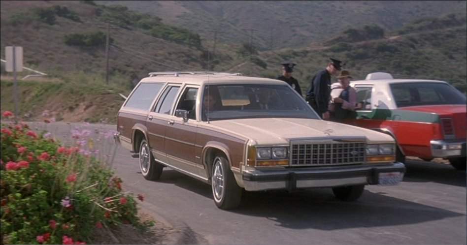 Ford LTD Country Squire