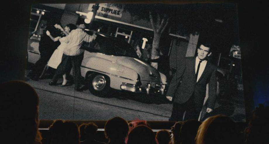 Pontiac Chieftain De Luxe