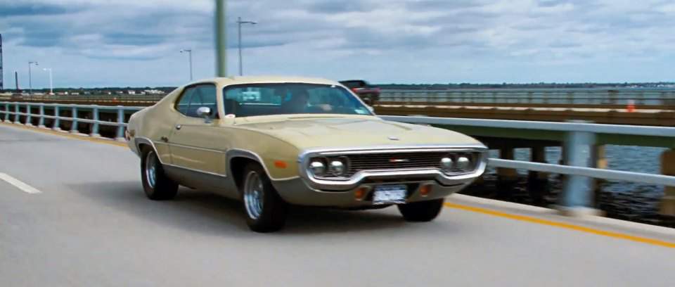 Plymouth Satellite