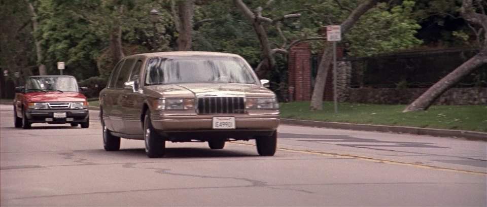 Lincoln Town Car Stretched Limousine