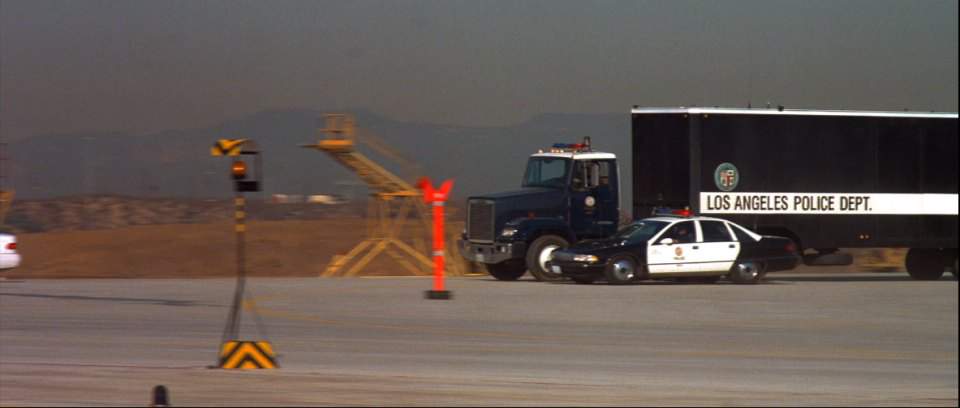 Freightliner FLC 112