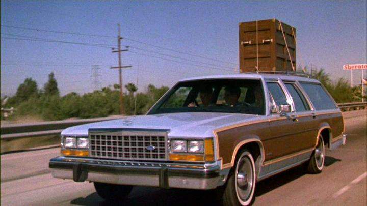Ford LTD Country Squire
