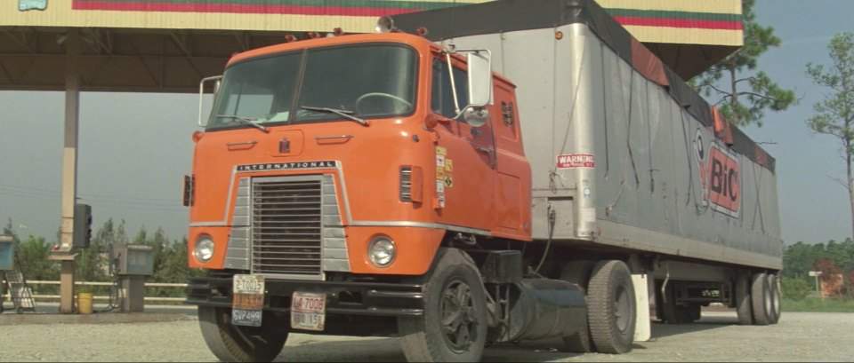 International Harvester CO-4000