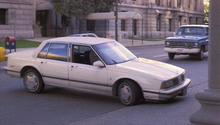 Oldsmobile Delta 88 Royale