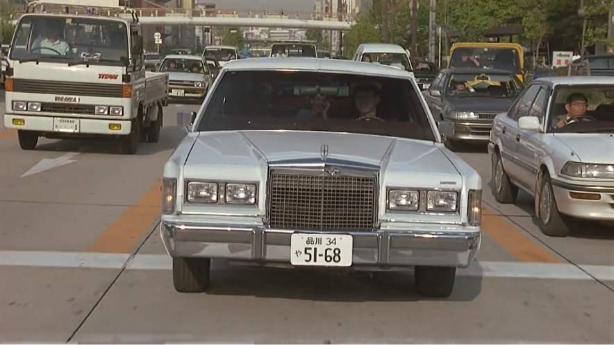 Lincoln Town Car Stretched Limousine