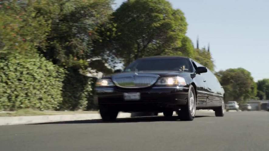 Lincoln Town Car Stretched Limousine