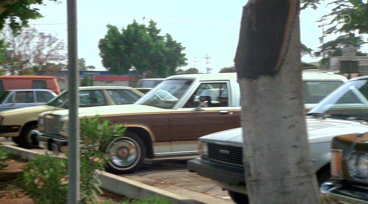 Ford LTD Country Squire
