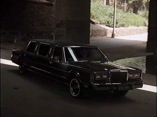 Lincoln Town Car Stretched Limousine