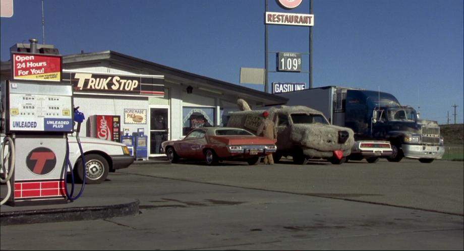 Plymouth Satellite
