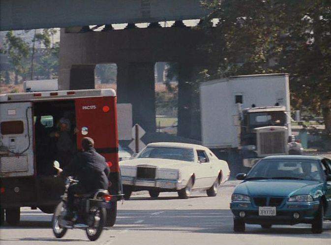 Lincoln Continental Mark IV