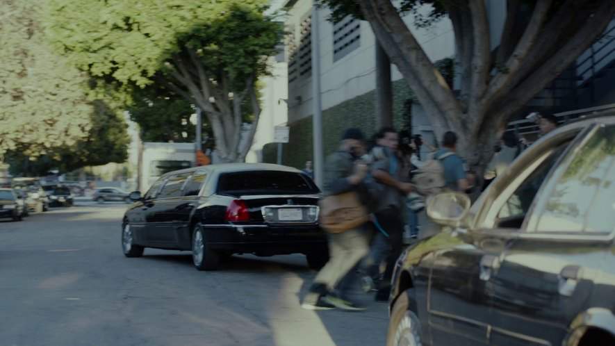 Lincoln Town Car Stretched Limousine