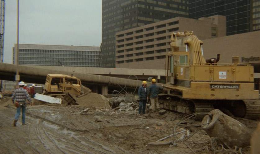 Caterpillar 235