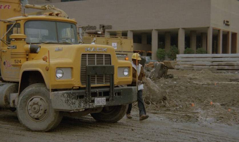 Mack U-Series