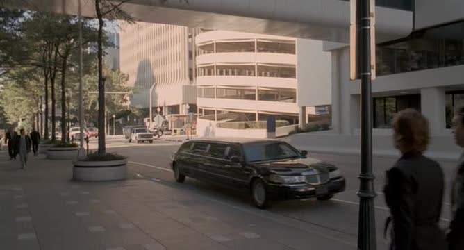 Lincoln Town Car Stretched Limousine