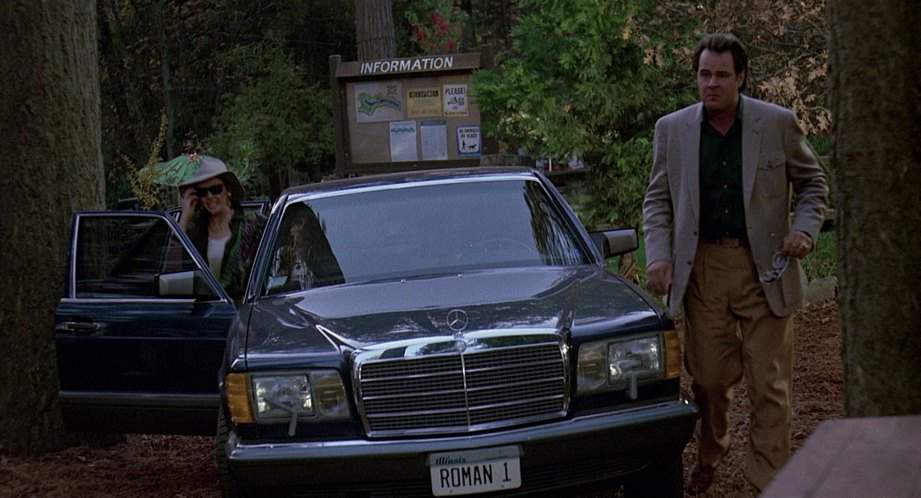 Mercedes-Benz 560 SEL