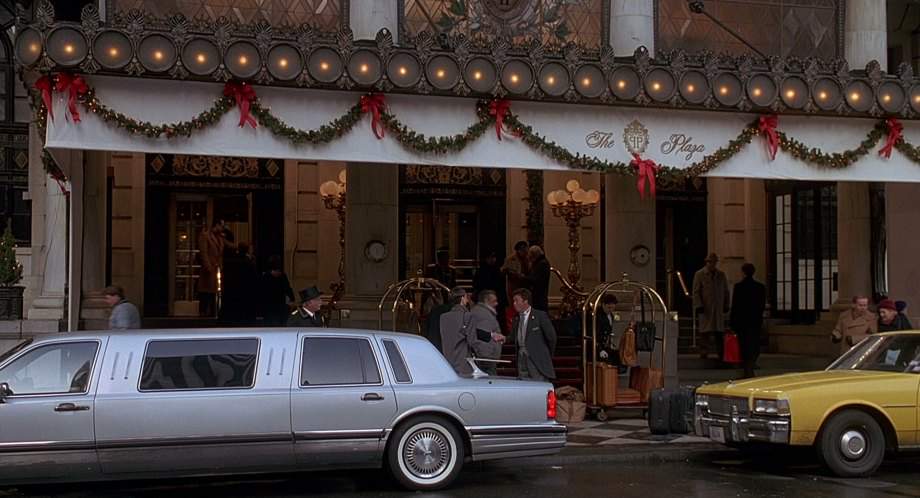 Lincoln Town Car Stretched Limousine
