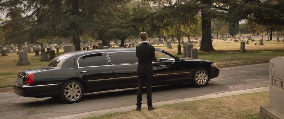 Lincoln Town Car Stretched Limousine