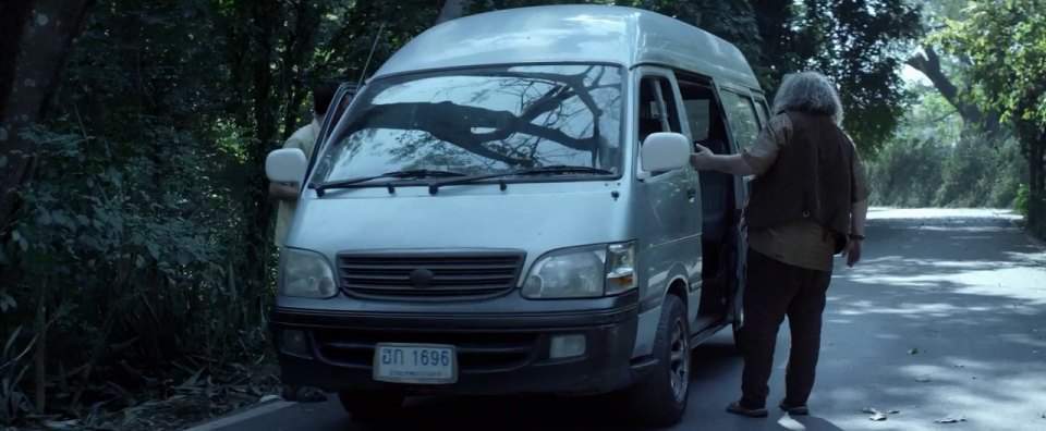 Toyota HiAce Commuter