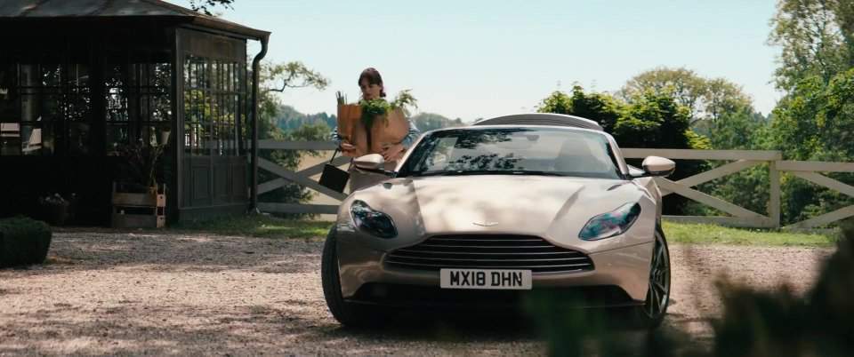 Aston Martin DB11 Volante