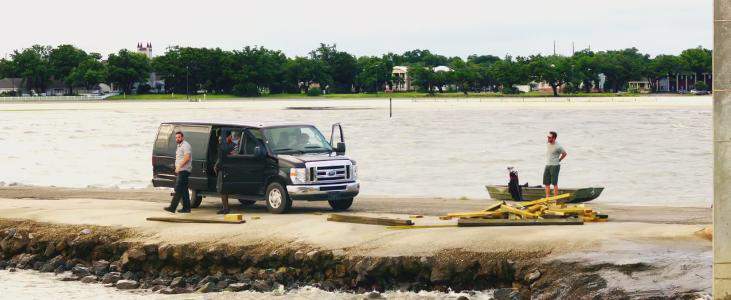 Ford E-350
