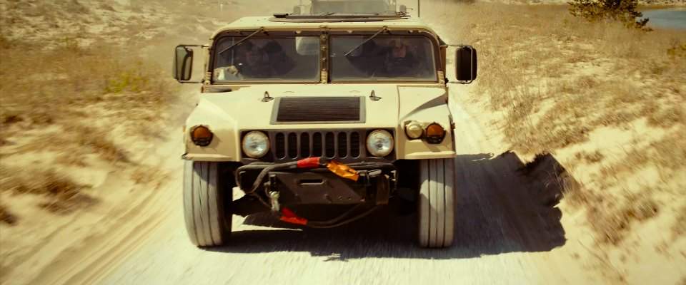 AM General HMMWV M1043