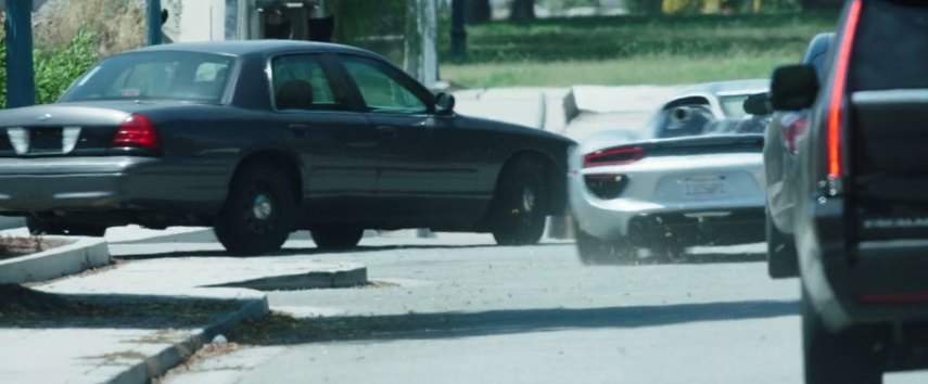 Ford Crown Victoria
