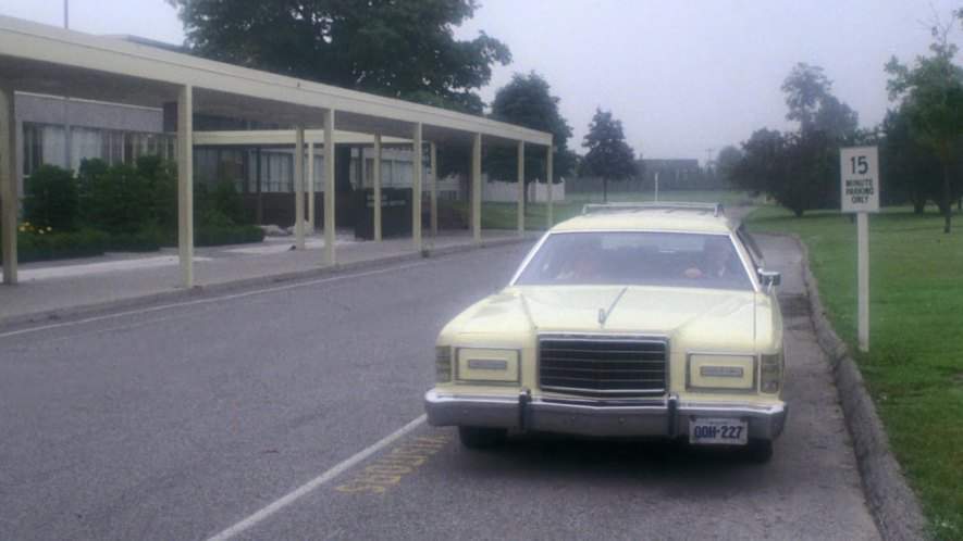 Ford LTD Country Squire