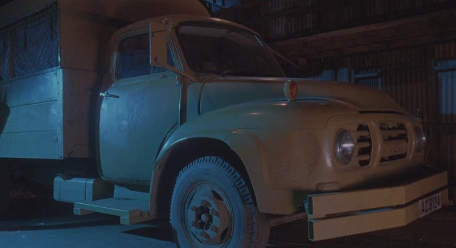 Bedford J5