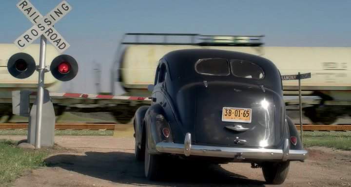 Plymouth De Luxe