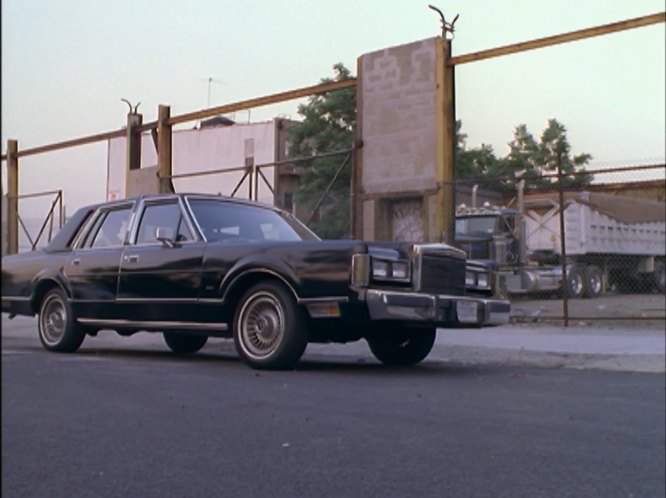 Lincoln Town Car