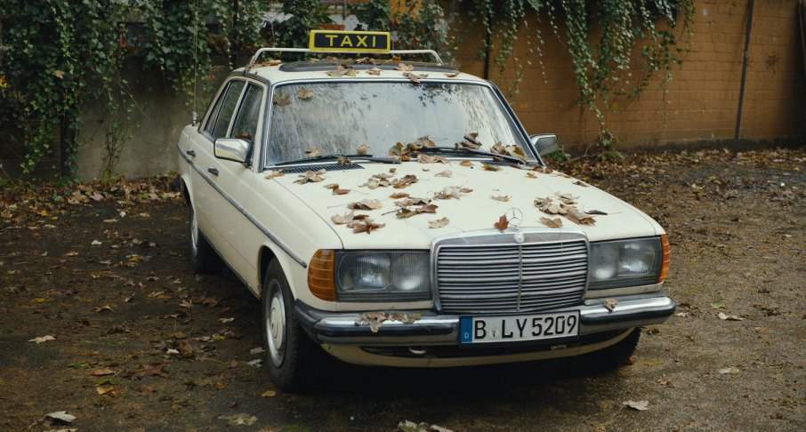Mercedes-Benz 200 D