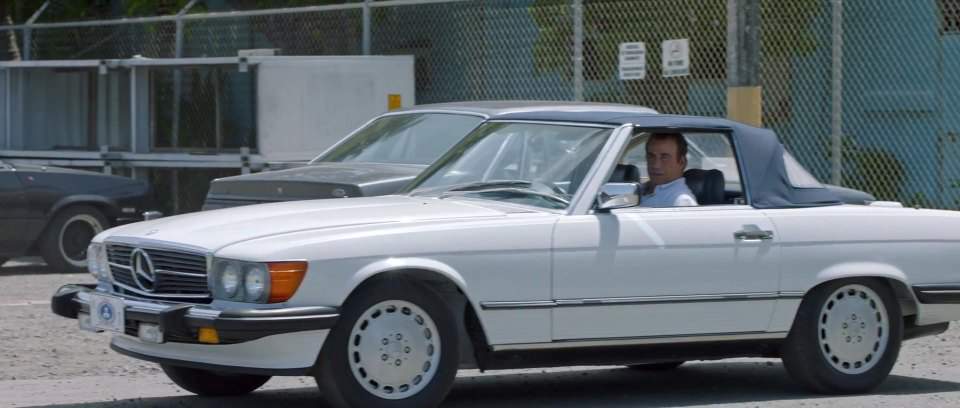 Mercedes-Benz 560 SL