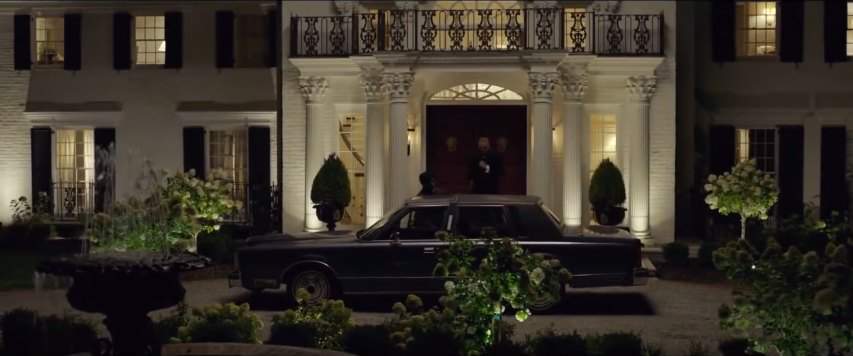 Lincoln Town Car