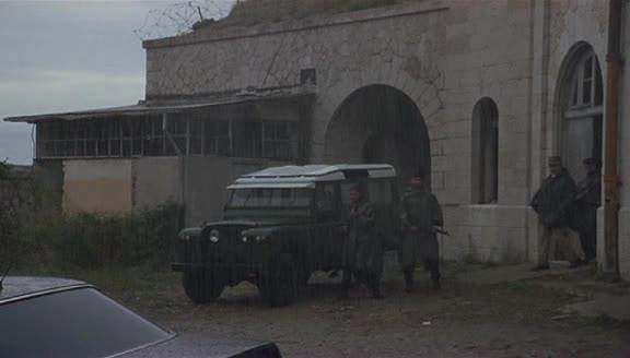 Land-Rover 109'' Series II Station Wagon