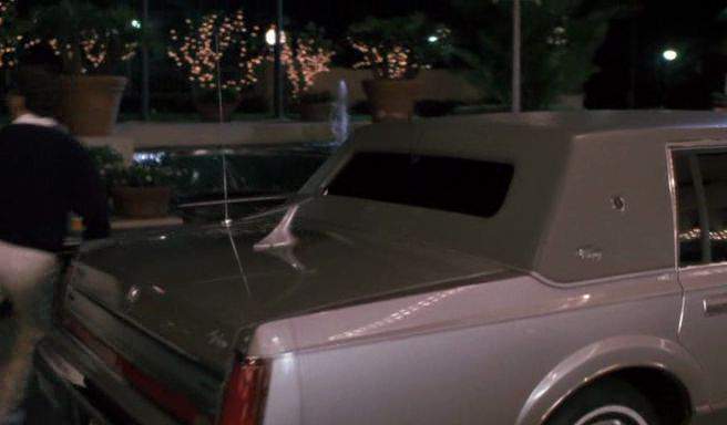 Lincoln Town Car Stretched Limousine
