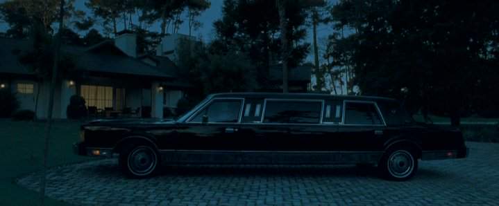 Lincoln Town Car Stretched Limousine