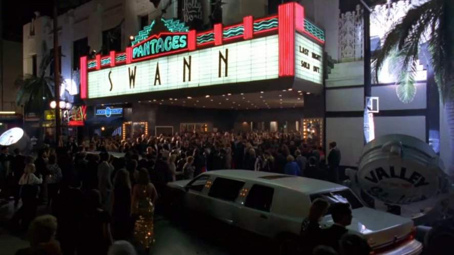 Lincoln Town Car Stretched Limousine