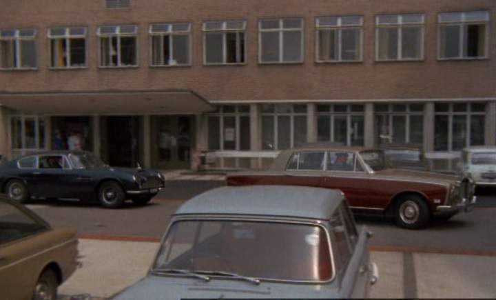 Triumph Herald 1200 Saloon