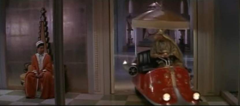 Cushman Golfster