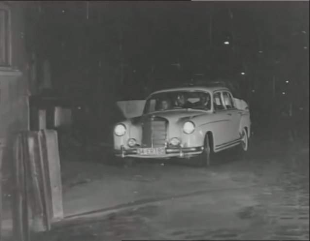 Mercedes-Benz 220 S