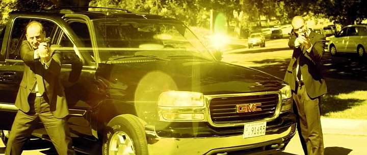 2004 GMC Yukon in Listening