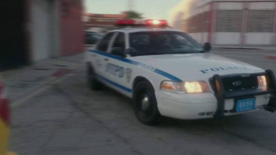 Ford Crown Victoria