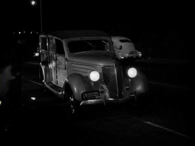 Ford V8 De Luxe Station Wagon