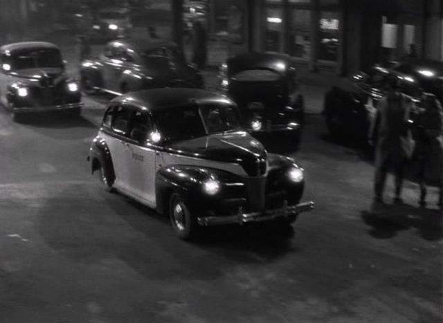 Ford De Luxe