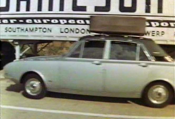 Ford Corsair 2000E